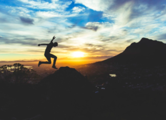 4 Ways To Start Living to The Fullest Today Person jumping with happiness