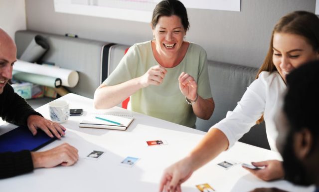 4 Easy Ways to Get Noticed in Office!