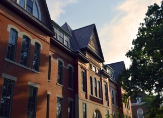 Top Institutes to Kickstart a Career in the Social Space