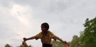 “In India, 3000 Children Die of Hunger Every Day And This Is How They Can Be Saved!” – Founder Of Robin Hood Army robin hood army, food wastage in india, hungry people