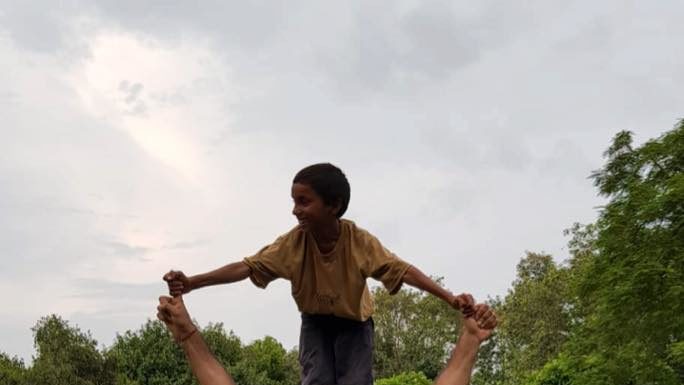 “In India, 3000 Children Die of Hunger Every Day And This Is How They Can Be Saved!” – Founder Of Robin Hood Army robin hood army, food wastage in india, hungry people