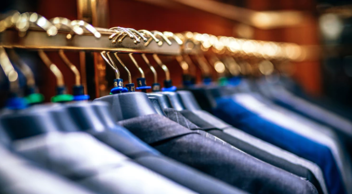 Become An Image Consultant And Get Paid To Give Makeovers! image consultant, soft skills, makeovers