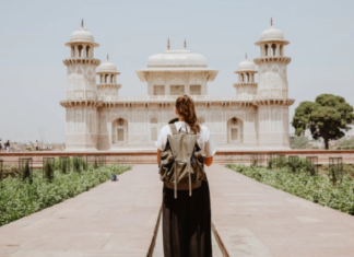 Cool Job Alert! Travel Presenters Get Paid To Travel To Exotic Places